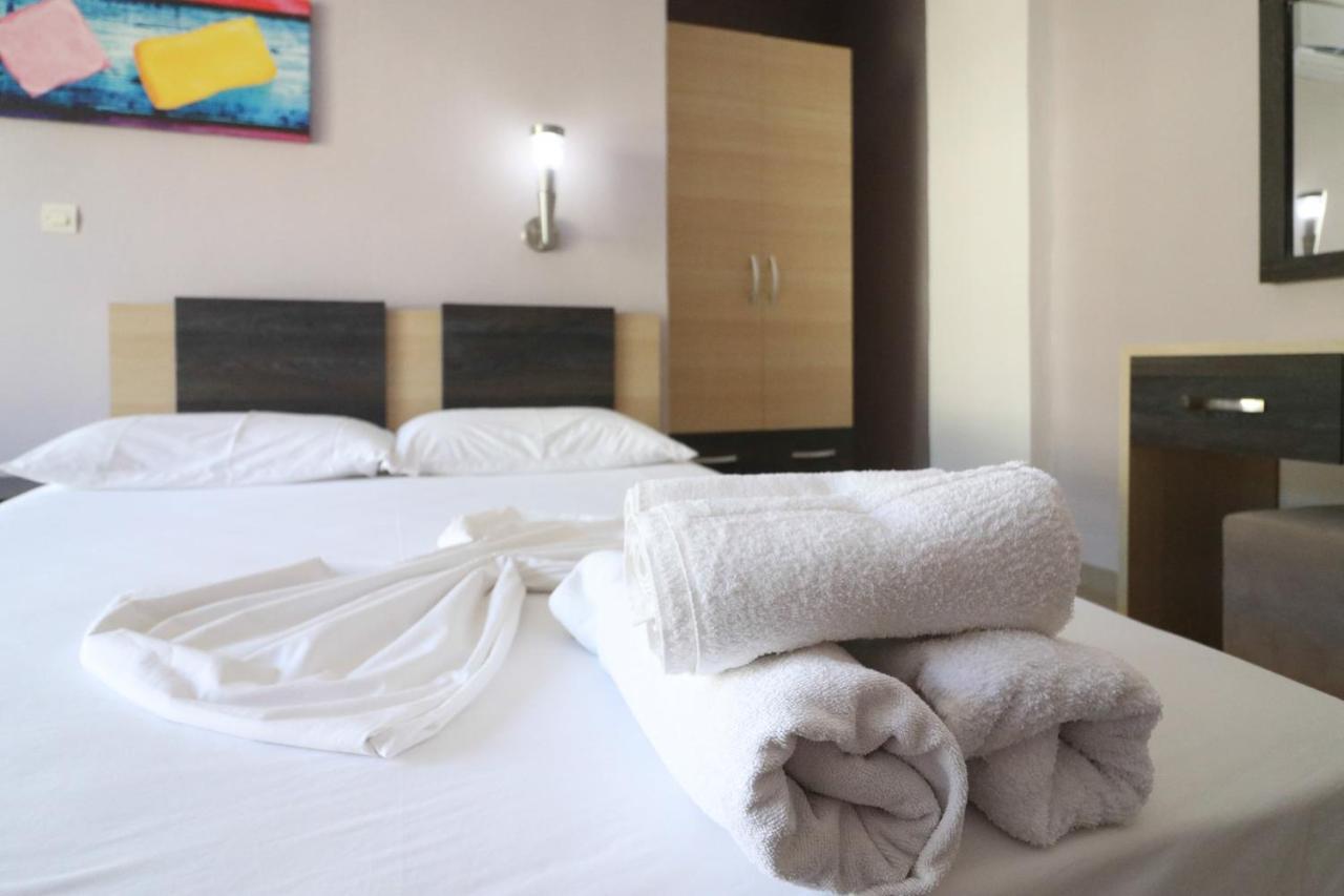 הימארה Hotel Potami Beach - Mondi Goro מראה חיצוני תמונה