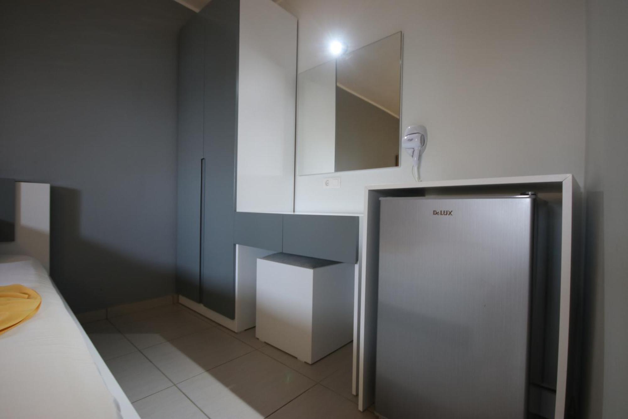 הימארה Hotel Potami Beach - Mondi Goro מראה חיצוני תמונה